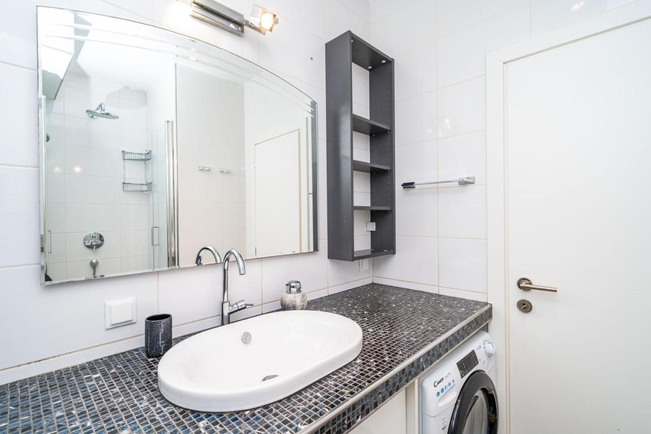 Spacious Two Bedroom Apartment Dubrovnik Bagian luar foto